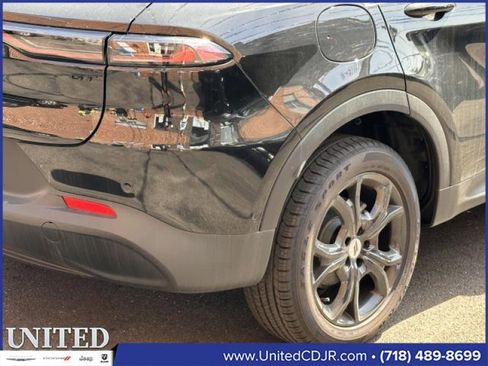 Used 2023 Dodge Hornet GT Plus w/ Tech Pack Plus w/o Parking image 12