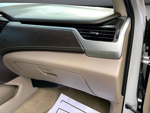 Used 2018 Chevrolet Tahoe Premier image 27