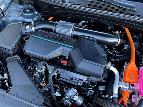 Certified 2025 Kia Sportage LX image 30