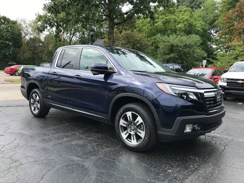 Used 2017 Honda Ridgeline RTL-T image 2
