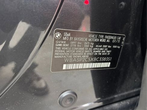 Used 2011 BMW 535i xDrive AWD/4WD image 30