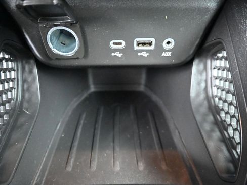 Used 2023 Chevrolet TrailBlazer LT w/ Convenience Package FWD image 20
