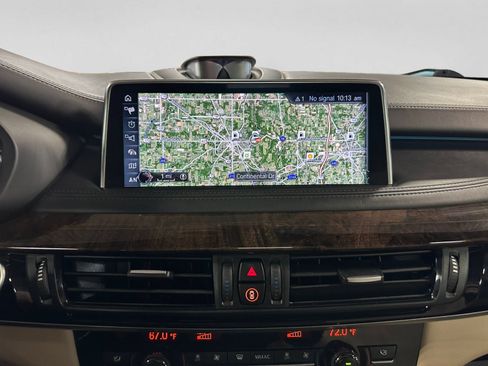Used 2017 BMW X5 xDrive50i AWD/4WD image 28