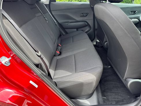 Used 2025 Hyundai Kona SEL FWD image 15
