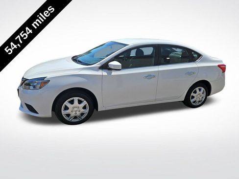 Used 2019 Nissan Sentra S FWD image 2