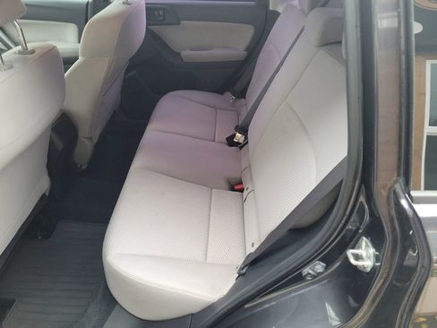 Used 2015 Subaru Forester 2.5i w/ Alloy Wheel Package image 6