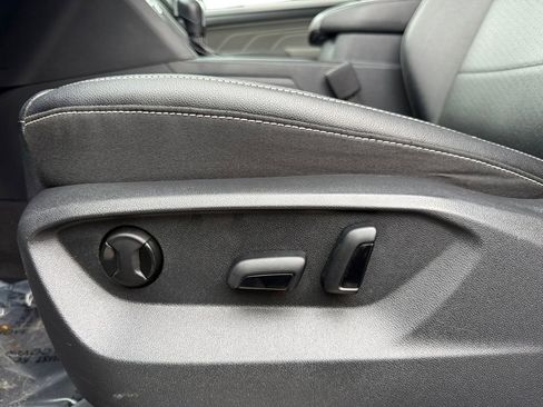 Used 2023 Volkswagen Atlas SE w/ Panoramic Sunroof Package image 10