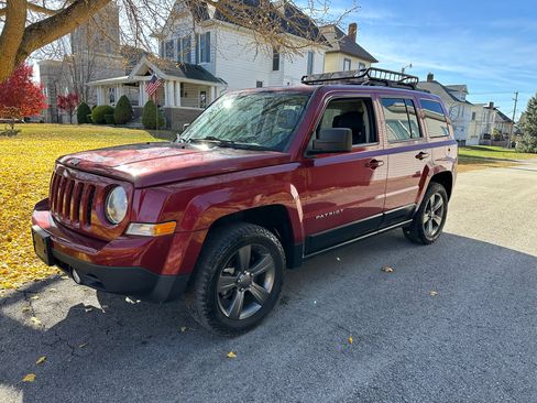 Used 2015 Jeep Patriot High Altitude image 3