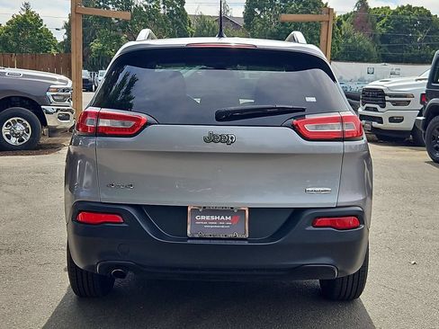 Used 2014 Jeep Cherokee Latitude AWD/4WD image 6