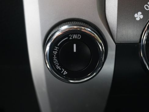Used 2014 Toyota Tundra SR5 AWD/4WD image 21