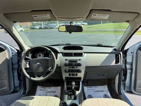 Used 2009 Ford Focus SE FWD image 25