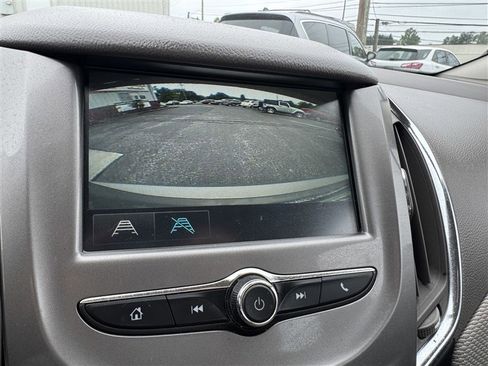 Used 2017 Chevrolet Cruze LT w/ Convenience Package image 15