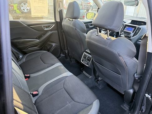 Used 2019 Subaru Forester Premium w/ All-Weather Package AWD/4WD image 39