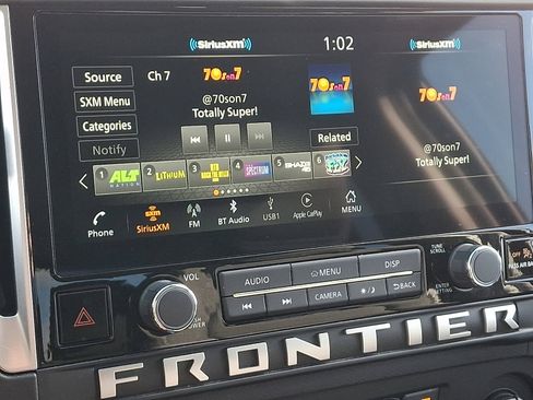 Used 2025 Nissan Frontier SV w/ SV Convenience Package image 16