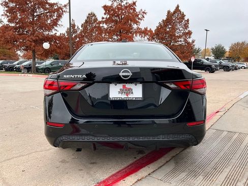 Used 2025 Nissan Sentra SV image 7