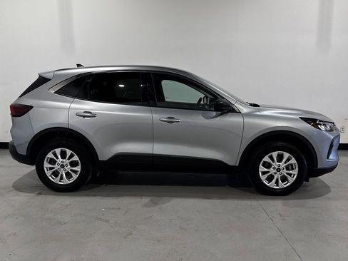 Used 2024 Ford Escape Active AWD/4WD image 21