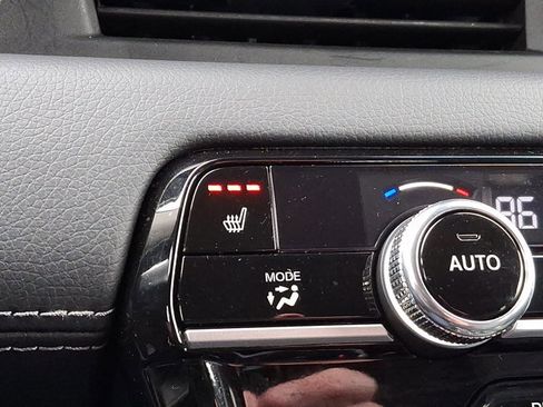 Certified 2025 Honda Pilot Touring image 29