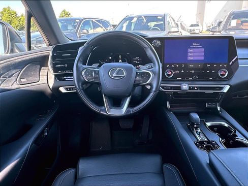 Used 2025 Lexus RX 450h AWD w/ Convenience Package image 11
