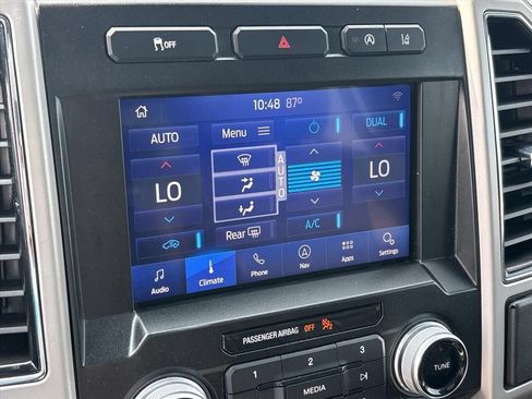 Used 2020 Ford F150 Lariat w/ Equipment Group 502A Luxury AWD/4WD image 37