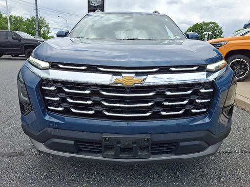Certified 2025 Chevrolet Equinox LT w/ Convenience Package II AWD/4WD image 2