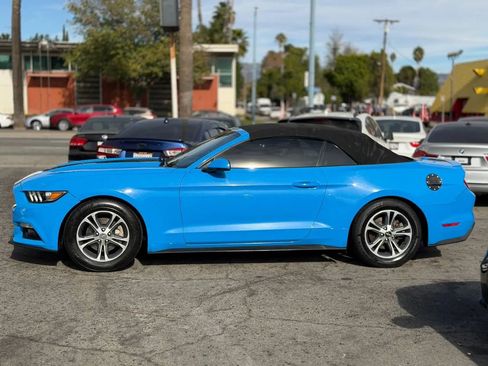 Used 2017 Ford Mustang Premium image 43