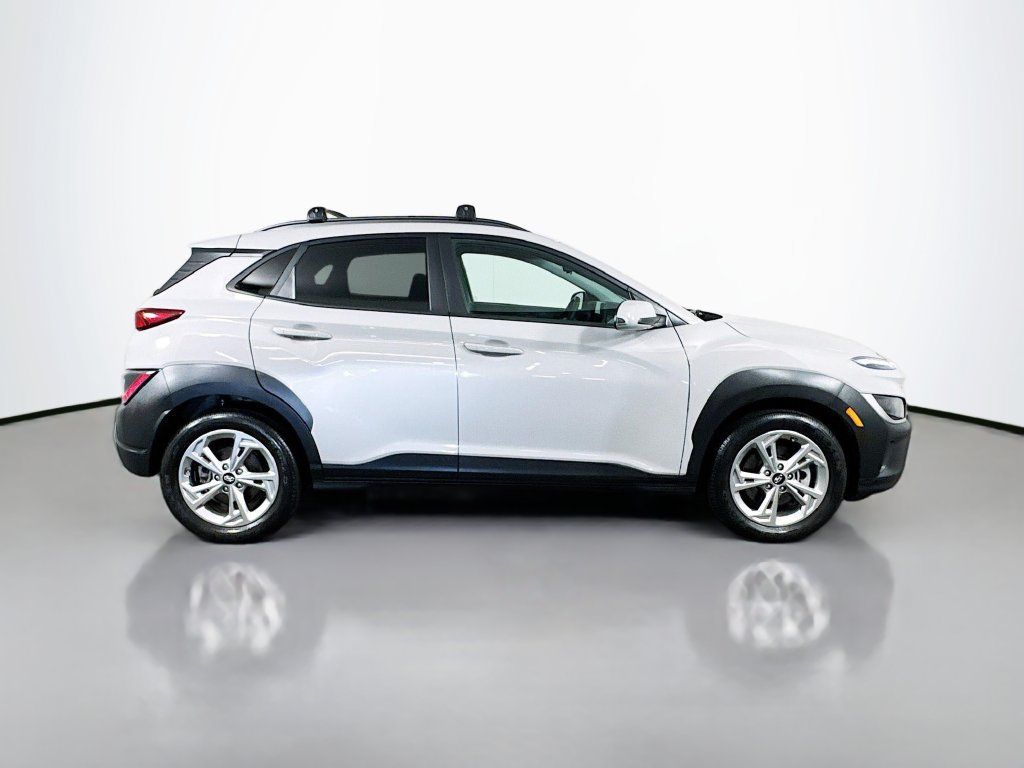 Used 2023 Hyundai Kona SEL w/ Convenience Package AWD/4WD image 9