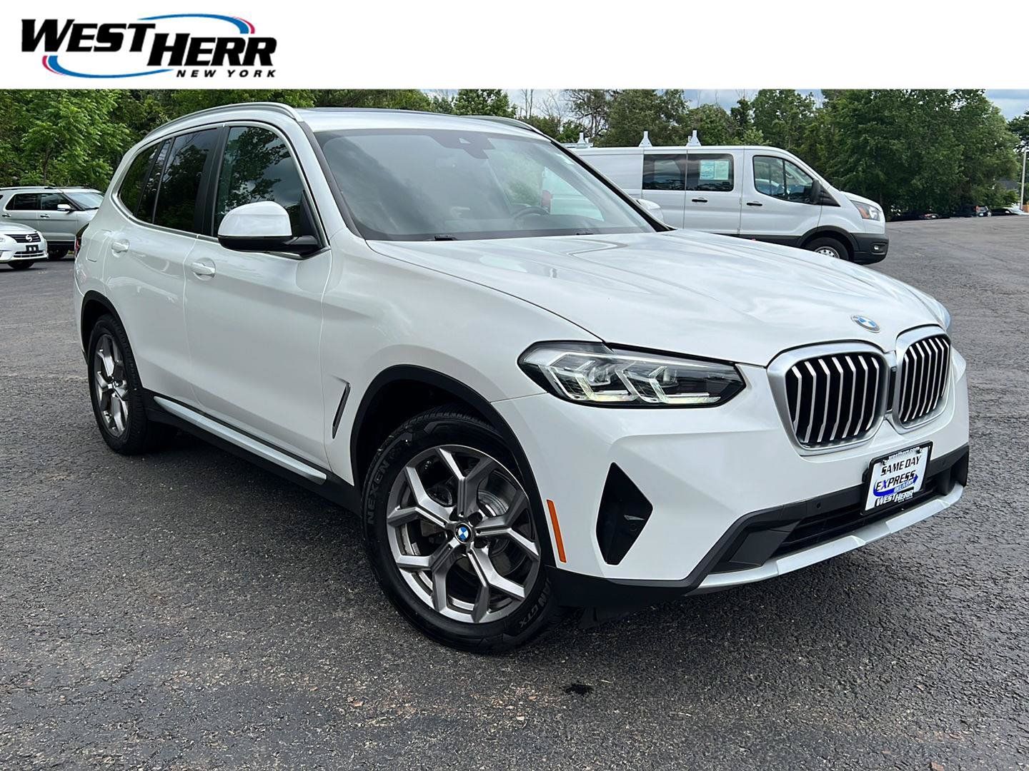 Used 2022 BMW X3 xDrive30i w/ Premium Package 2 AWD/4WD image 1