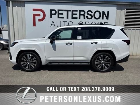 New 2026 Lexus LX 600 4WD w/ Luxury Package image 7