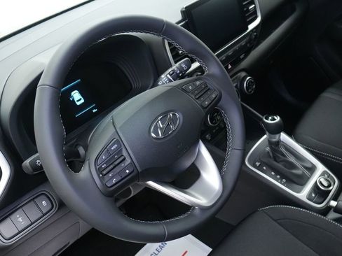 New 2026 Hyundai Venue SEL FWD image 13