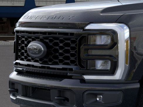 New 2026 Ford F350 Lariat w/ Black Appearance Package image 17