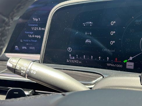 Used 2024 Cadillac Escalade Sport image 15