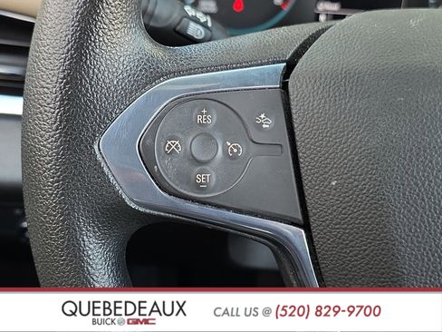 Used 2022 Chevrolet Traverse LS image 14