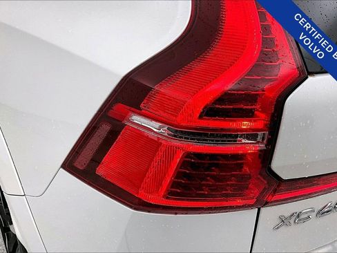 Used 2023 Volvo XC60 B5 Ultimate w/ Protection Package Premier image 40