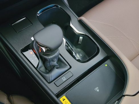 Certified 2025 Lexus ES 350 w/ Accessory Package (Z2) FWD image 25