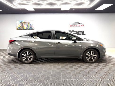 Used 2021 Nissan Versa SV FWD image 16