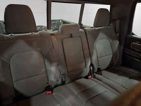 Used 2019 RAM 1500 Big Horn AWD/4WD image 16