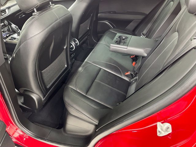 Used 2022 Alfa Romeo Stelvio Ti AWD/4WD image 23