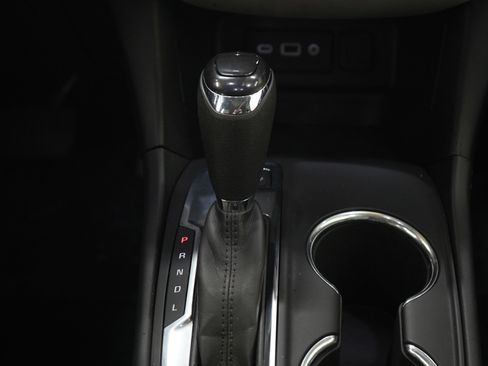 Used 2020 Chevrolet Equinox LT image 20