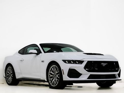 Used 2025 Ford Mustang GT Premium image 1