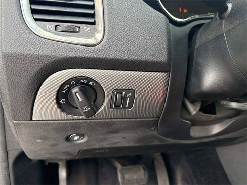 Used 2018 Dodge Durango GT image 23