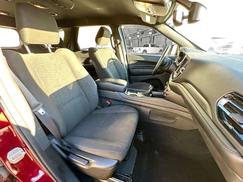 Used 2023 Dodge Durango SXT image 30