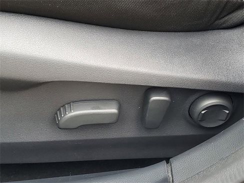 Used 2024 Subaru Outback Premium image 6