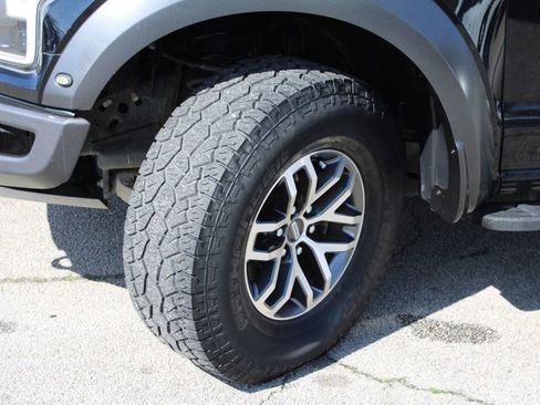 Used 2018 Ford F150 Raptor w/ Equipment Group 802A Luxury image 21