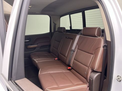 Used 2016 Chevrolet Silverado 2500 High Country w/ Duramax Plus Package image 12