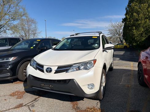 Used 2013 Toyota RAV4 Limited AWD/4WD image 9
