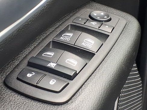 Certified 2023 RAM 1500 Big Horn AWD/4WD image 12