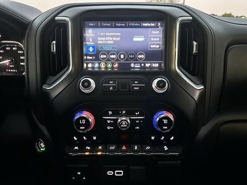 Used 2021 GMC Sierra 1500 AT4 w/ AT4 Value Package image 8