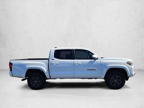 Used 2023 Toyota Tacoma SR5 AWD/4WD image 4