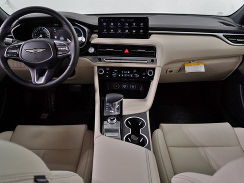 Used 2026 Genesis G70 2.5T image 9