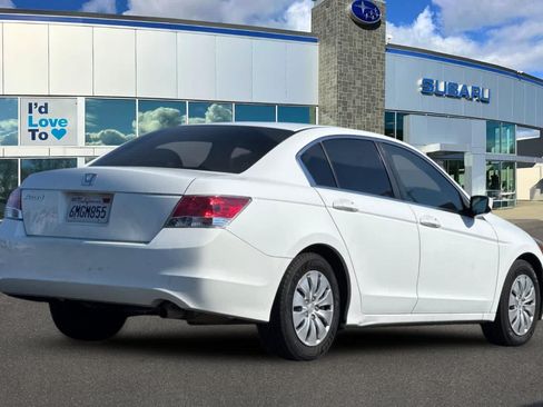 Used 2010 Honda Accord LX image 2